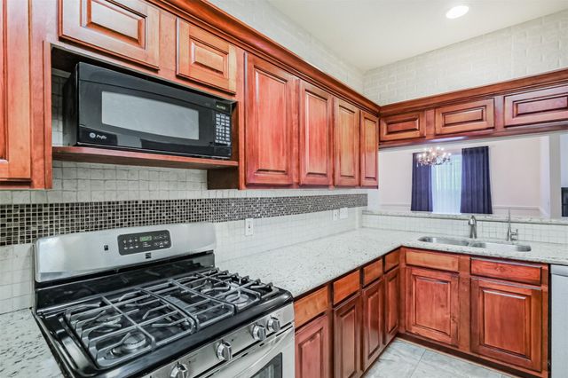 18422 Cobblestone Drive, Cypress, TX 77429