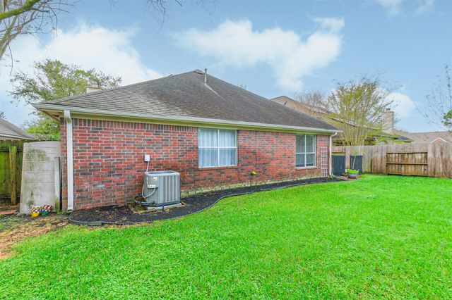 18422 Cobblestone Drive, Cypress, TX 77429