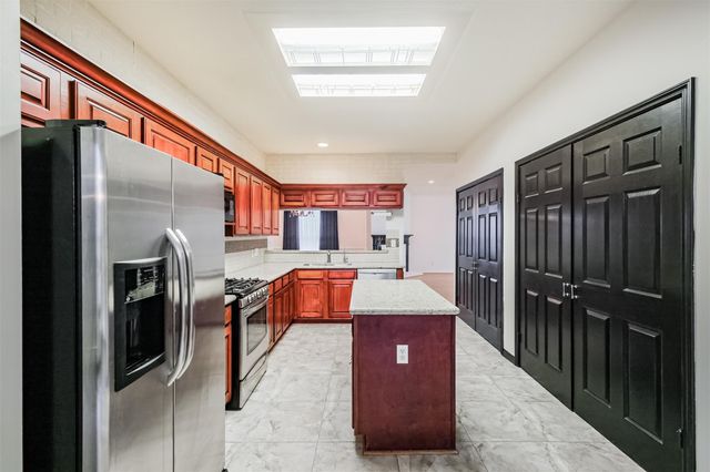 18422 Cobblestone Drive, Cypress, TX 77429