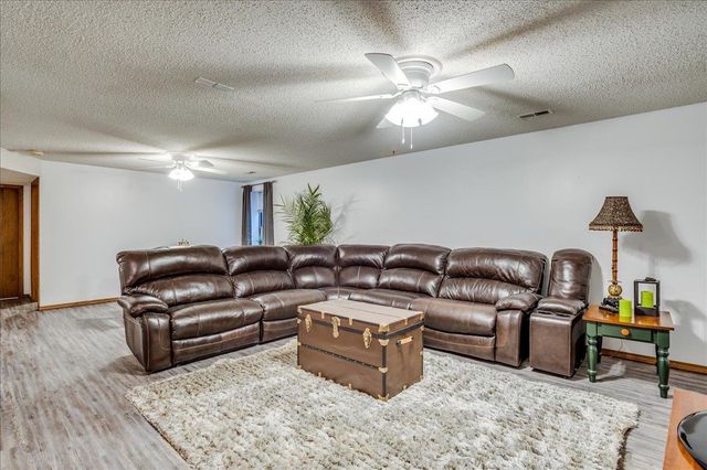 9706 W GREENSPOINT ST., Wichita, KS 67205