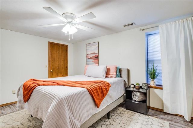 9706 W GREENSPOINT ST., Wichita, KS 67205