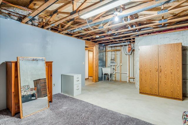 9706 W GREENSPOINT ST., Wichita, KS 67205