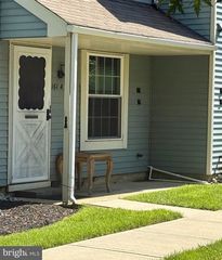 161-A BRADFORD CT, Mount Laurel, NJ 08054
