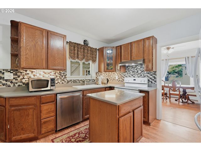 3246 Ne 59TH Ave, Portland, OR 97213