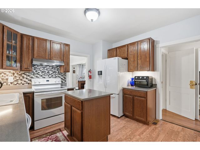 3246 Ne 59TH Ave, Portland, OR 97213