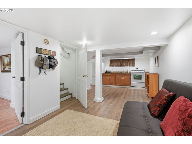 3246 Ne 59TH Ave, Portland, OR 97213