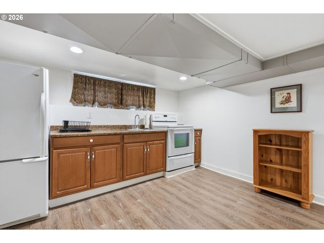 3246 Ne 59TH Ave, Portland, OR 97213