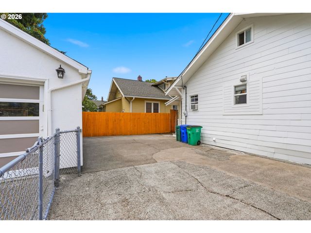 3246 Ne 59TH Ave, Portland, OR 97213