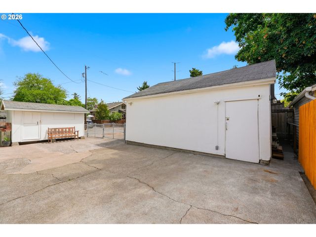 3246 Ne 59TH Ave, Portland, OR 97213