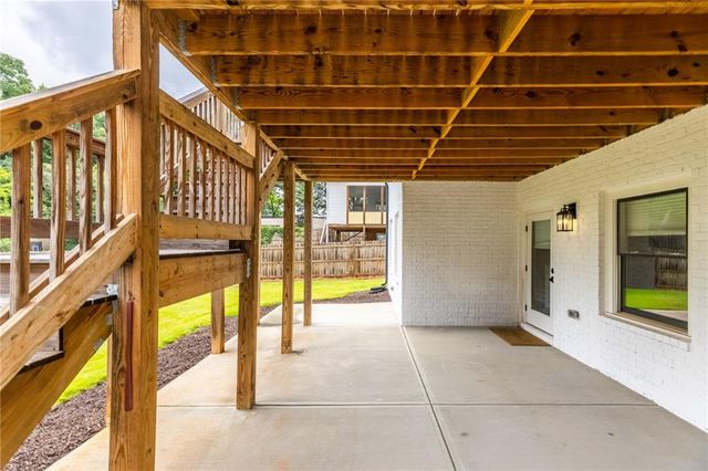 4014 Pineridge Road SE, Smyrna, GA 30080