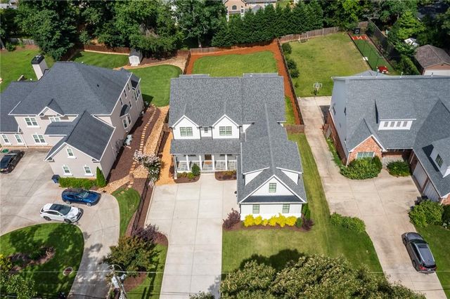 4014 Pineridge Road SE, Smyrna, GA 30080