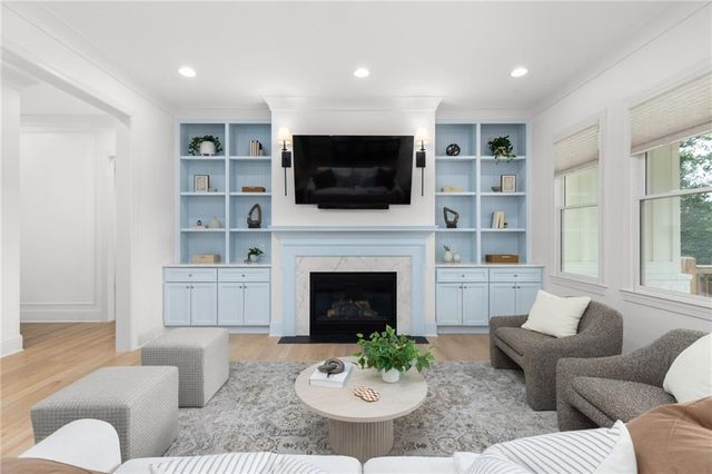 4014 Pineridge Road SE, Smyrna, GA 30080