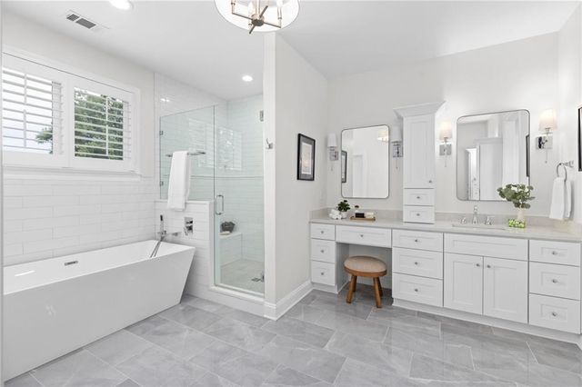 4014 Pineridge Road SE, Smyrna, GA 30080
