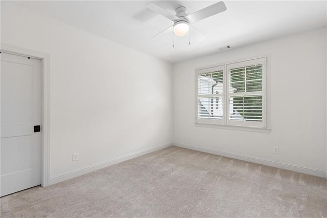 4014 Pineridge Road SE, Smyrna, GA 30080