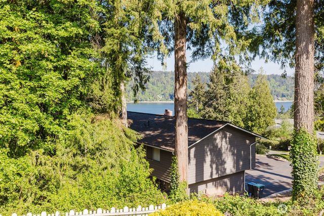 7530 Navajo Trail NE, Bremerton, WA 98311