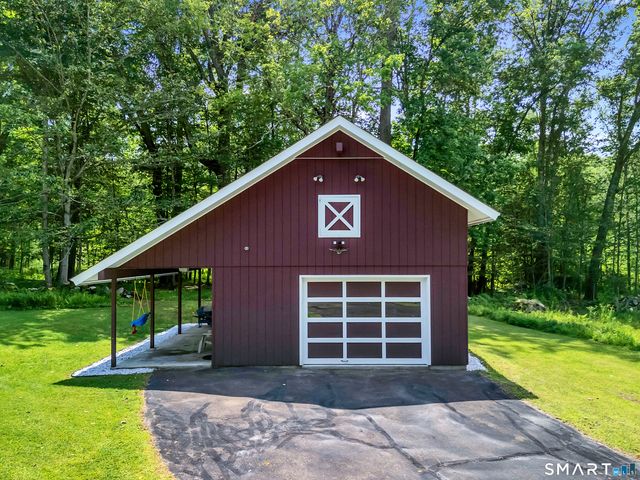25 Obtuse Hill Road, Brookfield, CT 06804