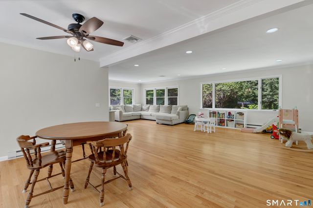 25 Obtuse Hill Road, Brookfield, CT 06804
