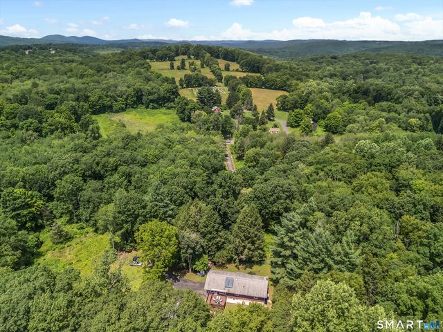 25 Obtuse Hill Road, Brookfield, CT 06804