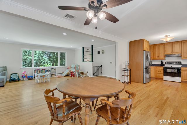 25 Obtuse Hill Road, Brookfield, CT 06804