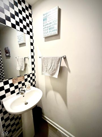 2487 Black Rock Circle, Lebanon, IN 46052