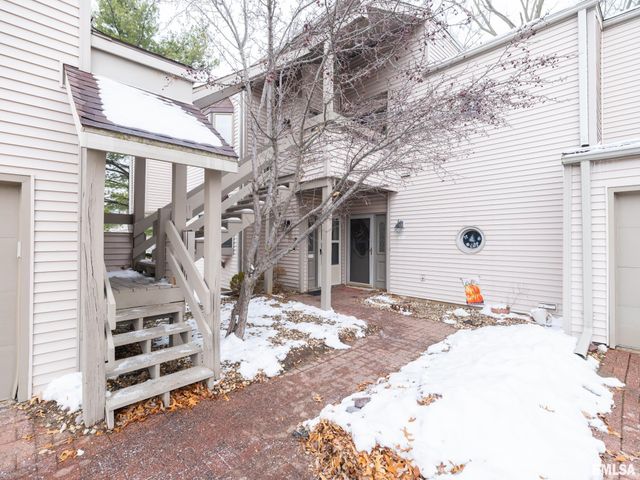 5626 N WITHERSHIN Point, Peoria, IL 61615