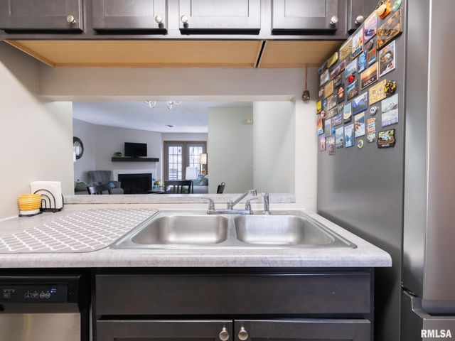 5626 N WITHERSHIN Point, Peoria, IL 61615