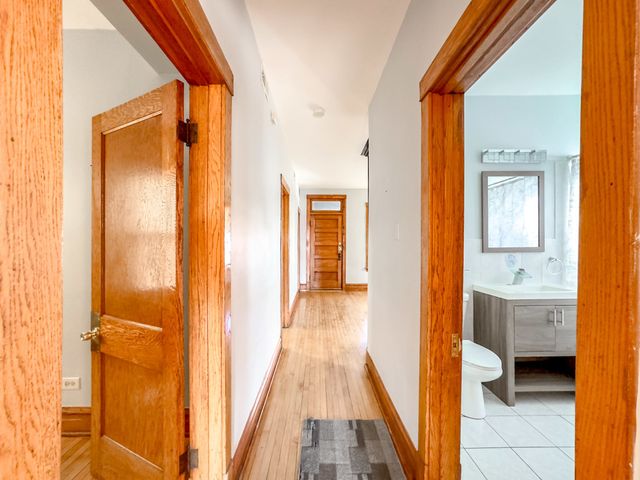 4322 W Kamerling Avenue 2, Chicago, IL 60651