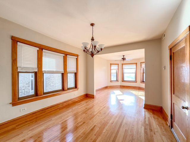 4322 W Kamerling Avenue 2, Chicago, IL 60651