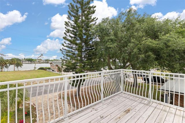 743 BAYSHORE DRIVE, Tarpon Springs, FL 34689