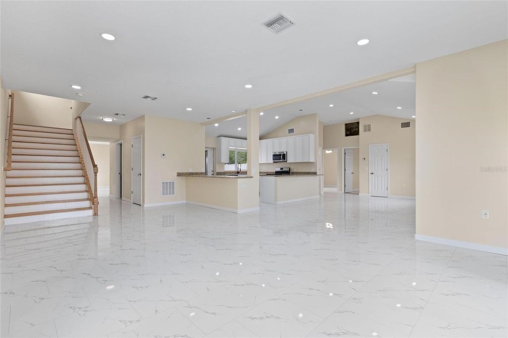 Image 13 of property listing at 743 BAYSHORE DRIVE, Tarpon Springs, FL 34689