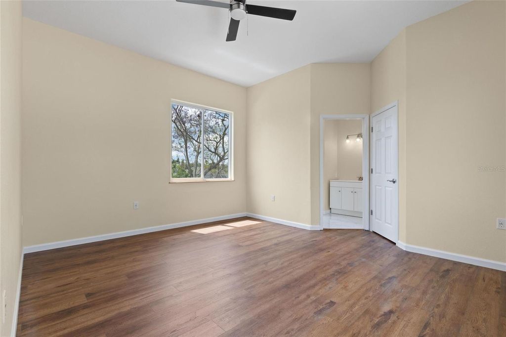 Image 19 of property listing at 743 BAYSHORE DRIVE, Tarpon Springs, FL 34689