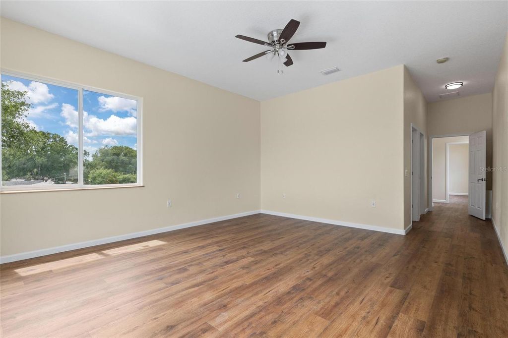 Image 26 of property listing at 743 BAYSHORE DRIVE, Tarpon Springs, FL 34689