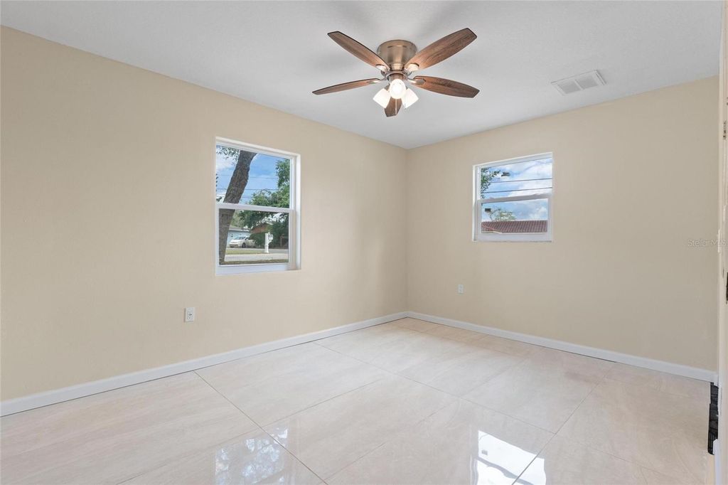 Image 10 of property listing at 743 BAYSHORE DRIVE, Tarpon Springs, FL 34689