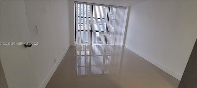 16909 N Bay Road 815, Sunny Isles Beach, FL 33160