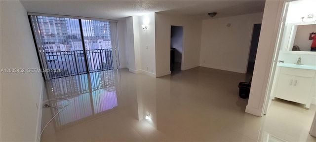 16909 N Bay Road 815, Sunny Isles Beach, FL 33160