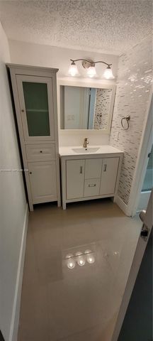 16909 N Bay Road 815, Sunny Isles Beach, FL 33160