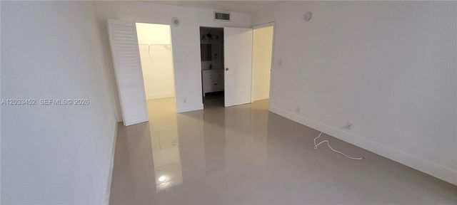 16909 N Bay Road 815, Sunny Isles Beach, FL 33160