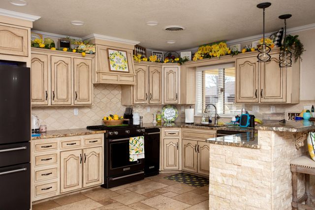 309 Bois D'Arc, Borger, TX 79007