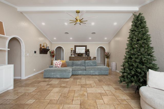 309 Bois D'Arc, Borger, TX 79007