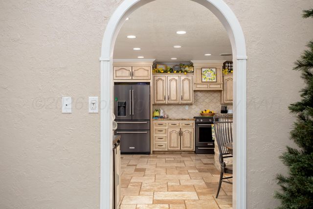 309 Bois D'Arc, Borger, TX 79007