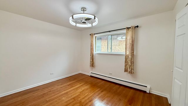 327 Wisconsin Avenue 6A, Oak Park, IL 60302