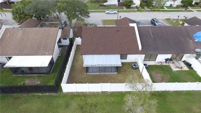 11401 WAVELAND WAY, Tampa, FL 33624