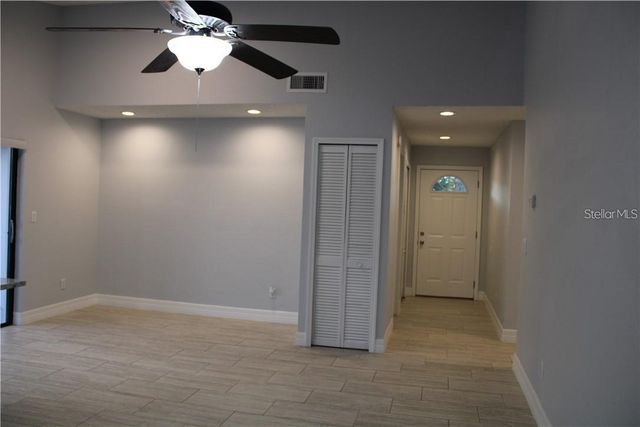 11401 WAVELAND WAY, Tampa, FL 33624