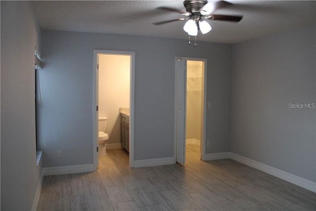 11401 WAVELAND WAY, Tampa, FL 33624