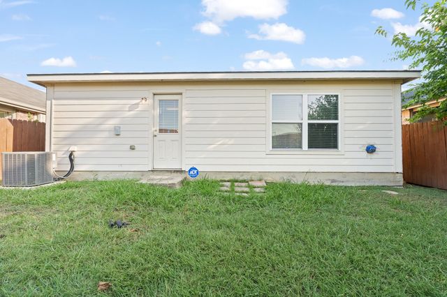 4801 Cedar Springs Drive, Fort Worth, TX 76179