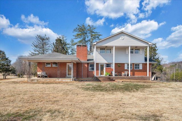 2555 Morgans Mill RD, Goodview, VA 24095