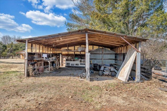2555 Morgans Mill RD, Goodview, VA 24095