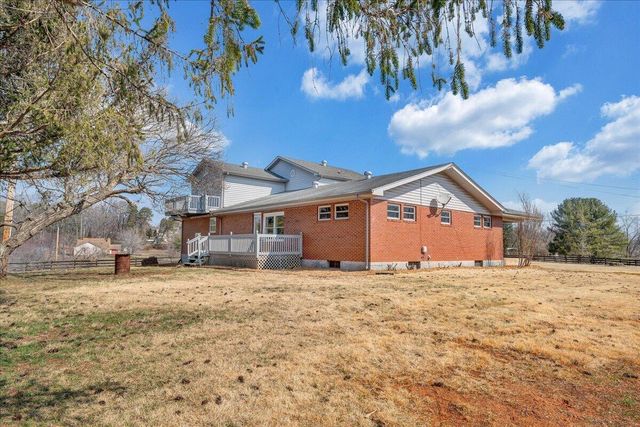 2555 Morgans Mill RD, Goodview, VA 24095