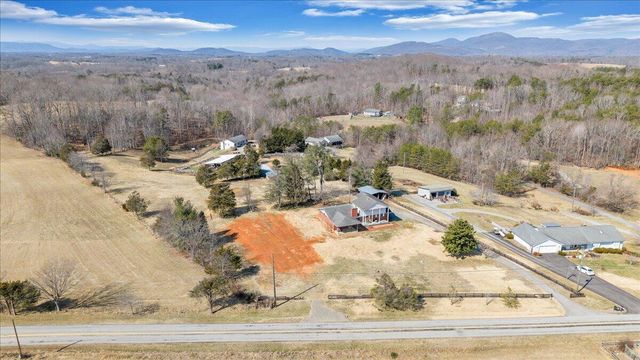 2555 Morgans Mill RD, Goodview, VA 24095