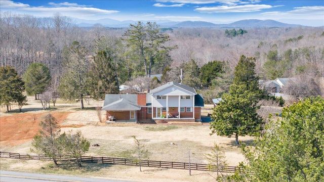 2555 Morgans Mill RD, Goodview, VA 24095